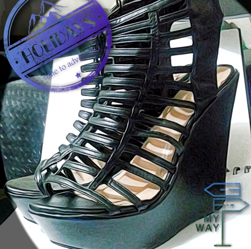 Black *Strap N Wedges*